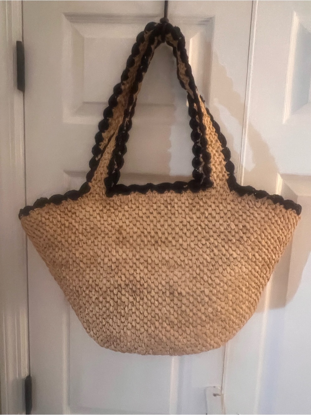 Handwoven Straw Tote Bag with Bow Detail - Black Trim - - Picture 2 of 4